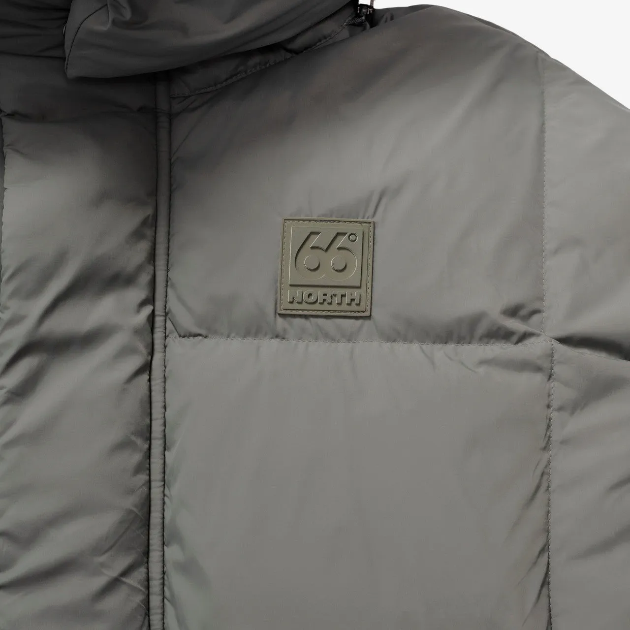 Dyngja Down Jacket