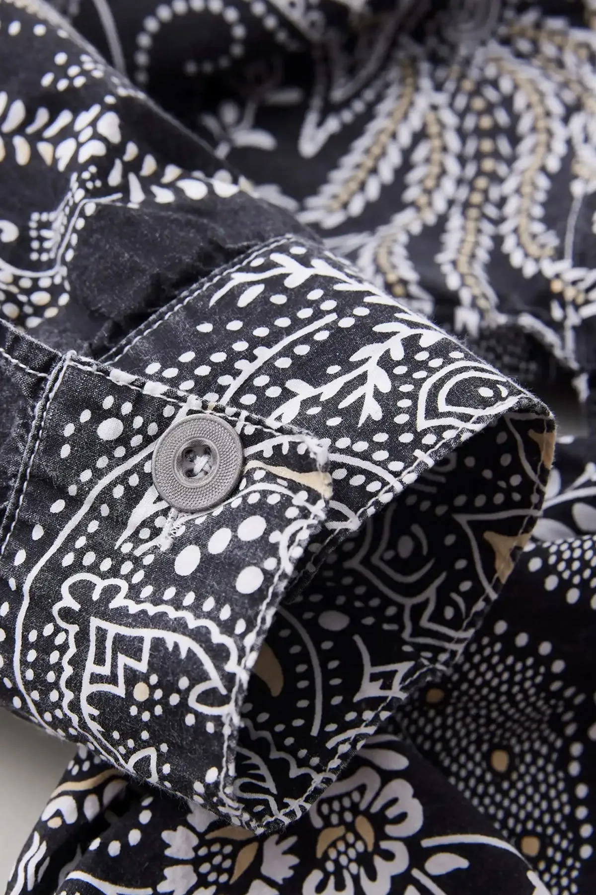 Gyan Bandana Trucker Jacket - Black