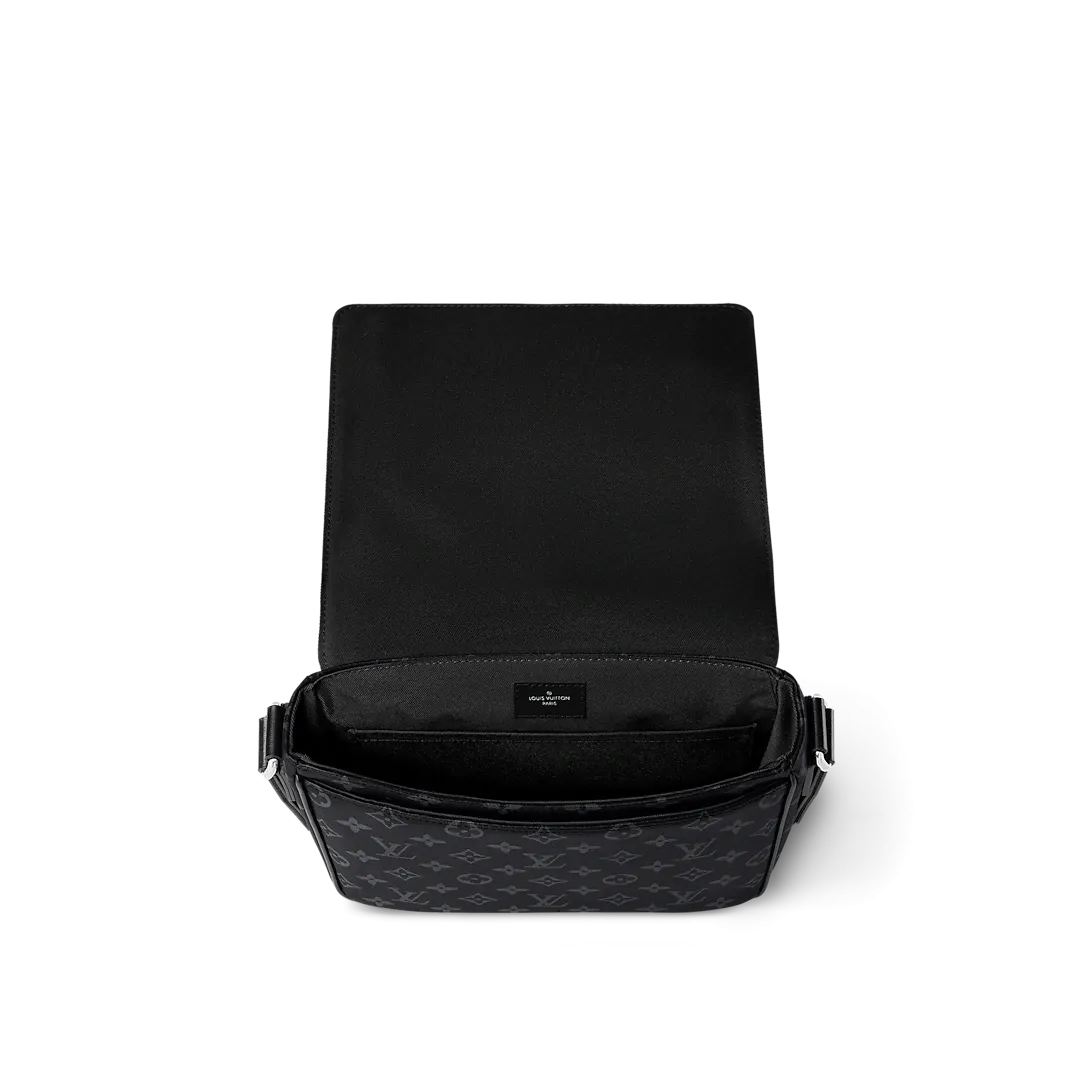 Louis Vuitton District PM M46255 NV3 Shoulder bag (Pre-owned)